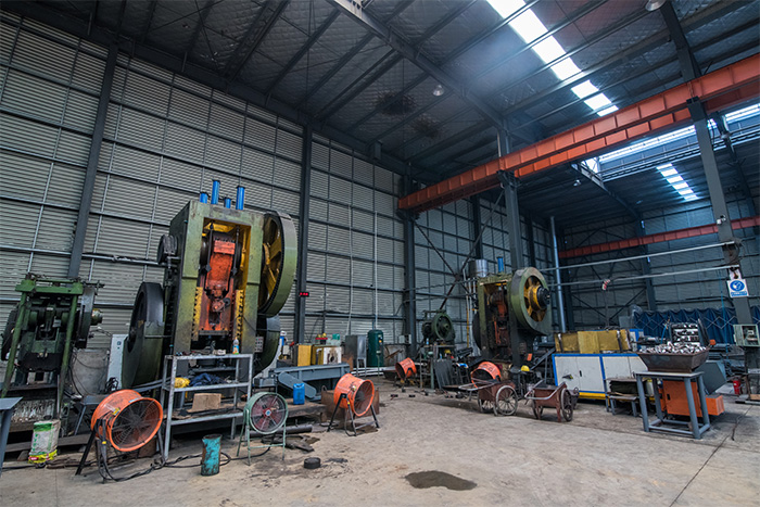 滕州网架配件-锥头加工车间