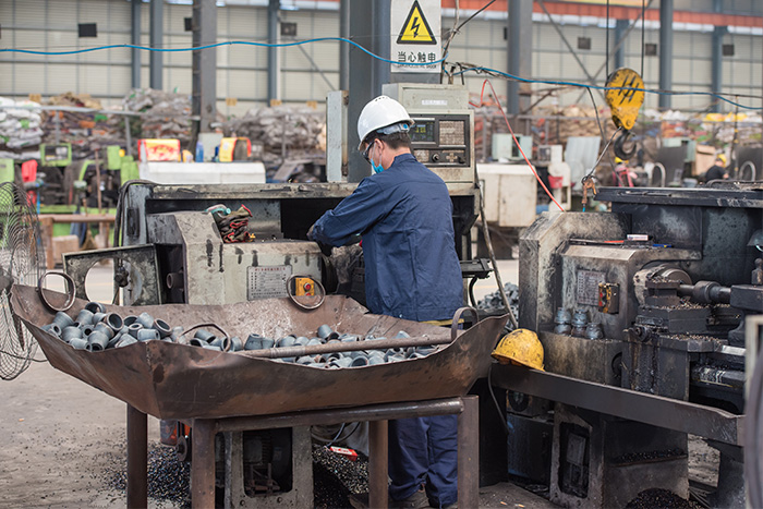 滕州网架锥头车间